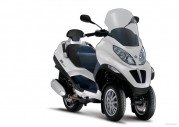 Piaggio MP3 Hybrid